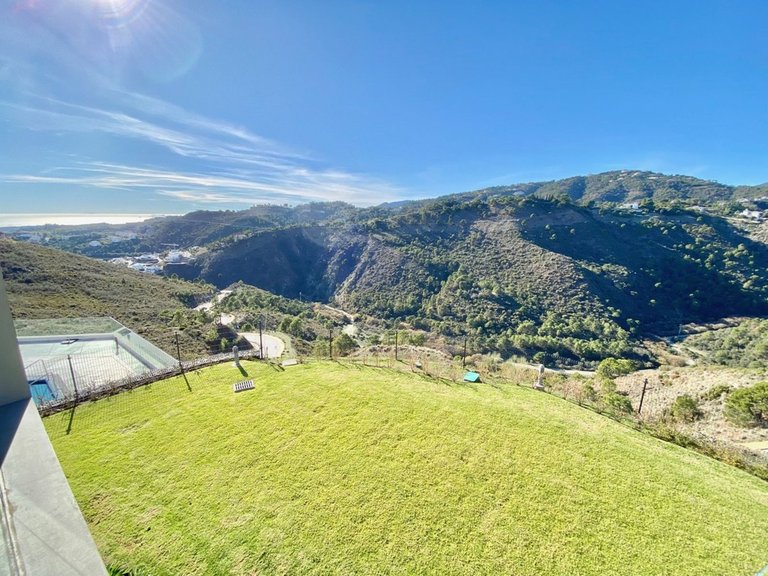 Apartment for Sale in Costa del Sol Benahavís, Malaga 8