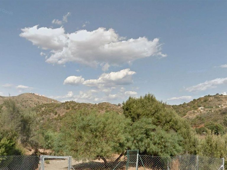 Plot for Sale in Marbella, Malaga 3