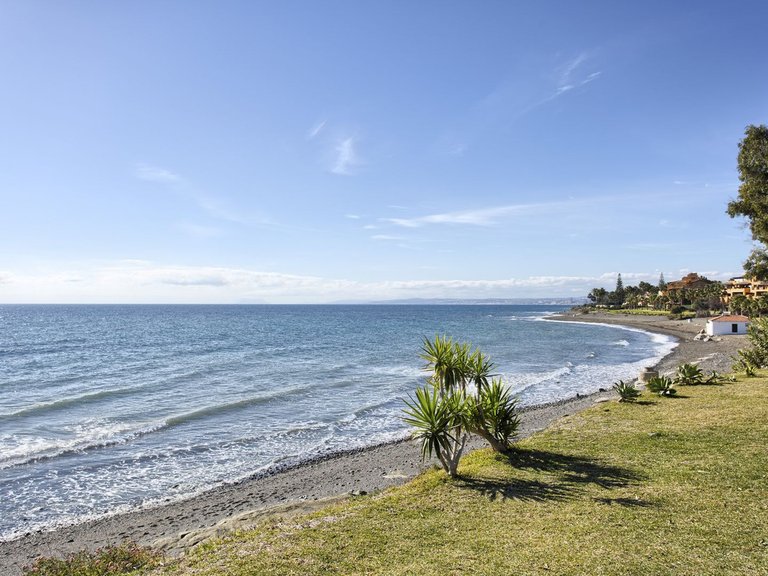 Apartment for Sale in New Golden Mile, Malaga 10