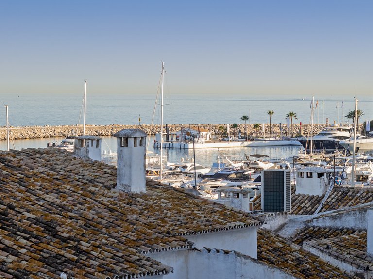 Apartment for Sale in Costa del Sol Puerto Banús, Malaga 3