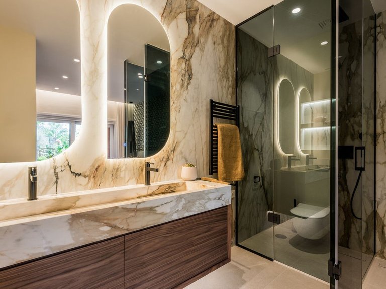 Apartment for Sale in New Golden Mile, Malaga 12