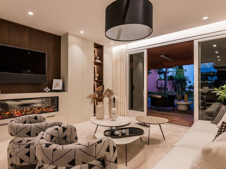 Apartment for Sale in New Golden Mile, Malaga 24