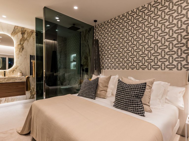 Apartment for Sale in New Golden Mile, Malaga 32