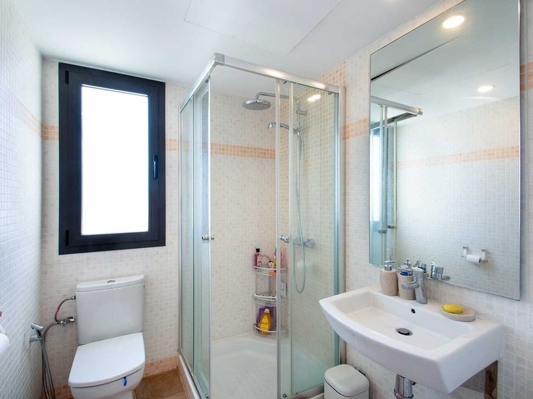 Penthouse for Sale in Estepona, Malaga 8