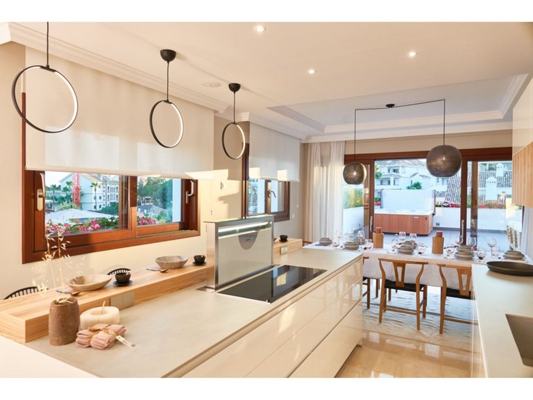 Apartment for Sale in Marbella, Malaga 12