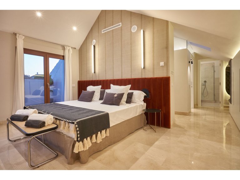 Apartment for Sale in Marbella, Malaga 17