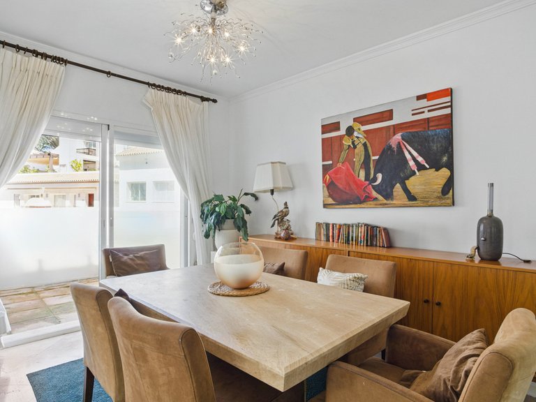 Apartment for Sale in Nueva Andalucía, Malaga 10