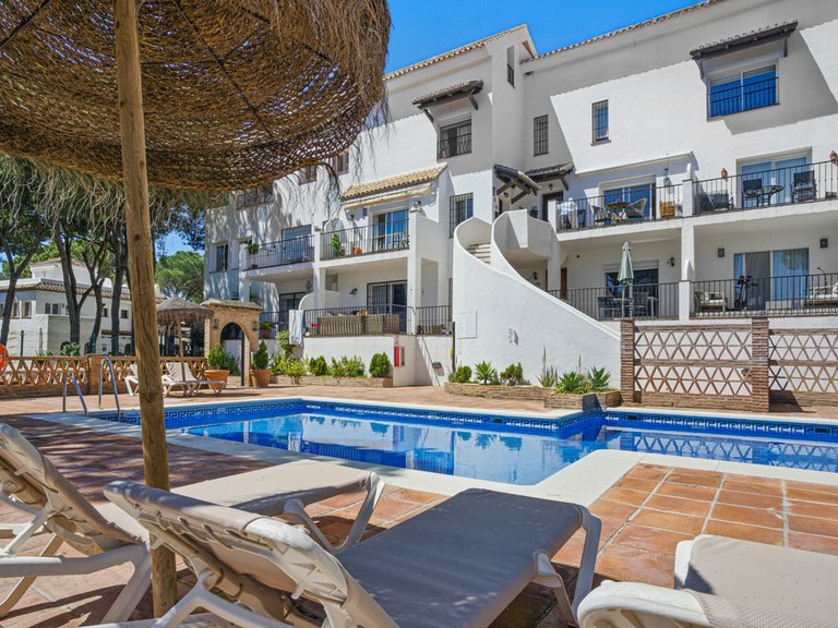 Apartment for Sale in Nueva Andalucía, Malaga 13