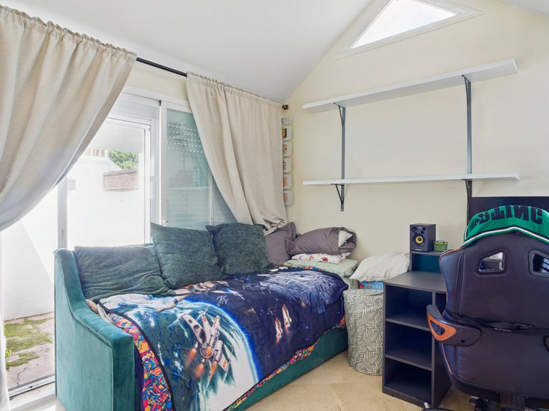 Apartment for Sale in Nueva Andalucía, Malaga 14