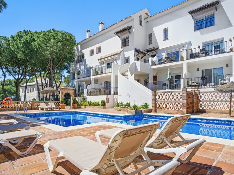 Apartment for Sale in Nueva Andalucía, Malaga 4