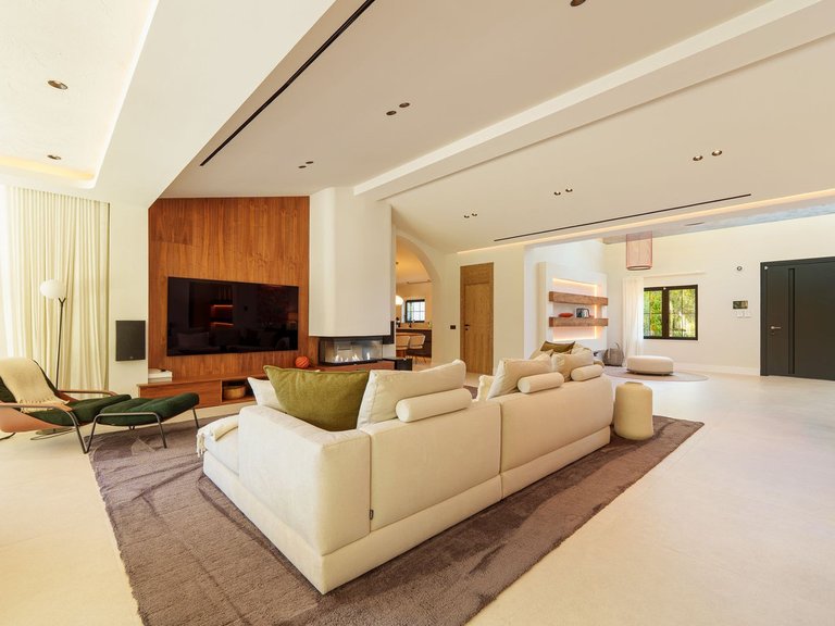 Villa for Sale in Puerto Banús, Malaga 12