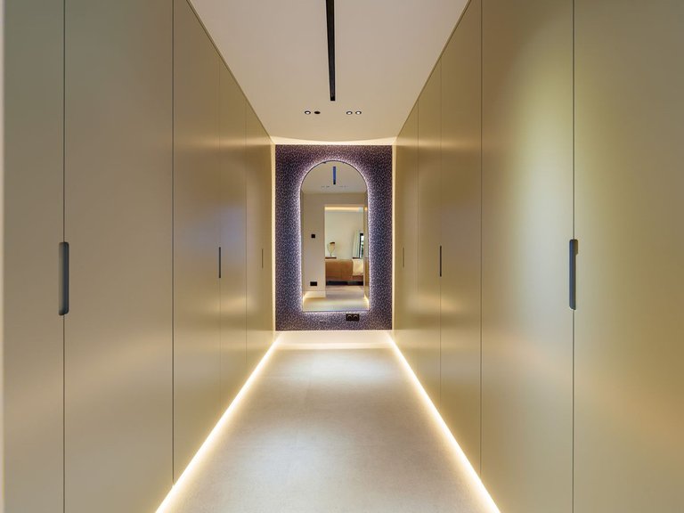 Villa for Sale in Puerto Banús, Malaga 25