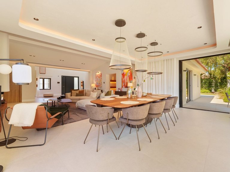 Villa for Sale in Puerto Banús, Malaga 9