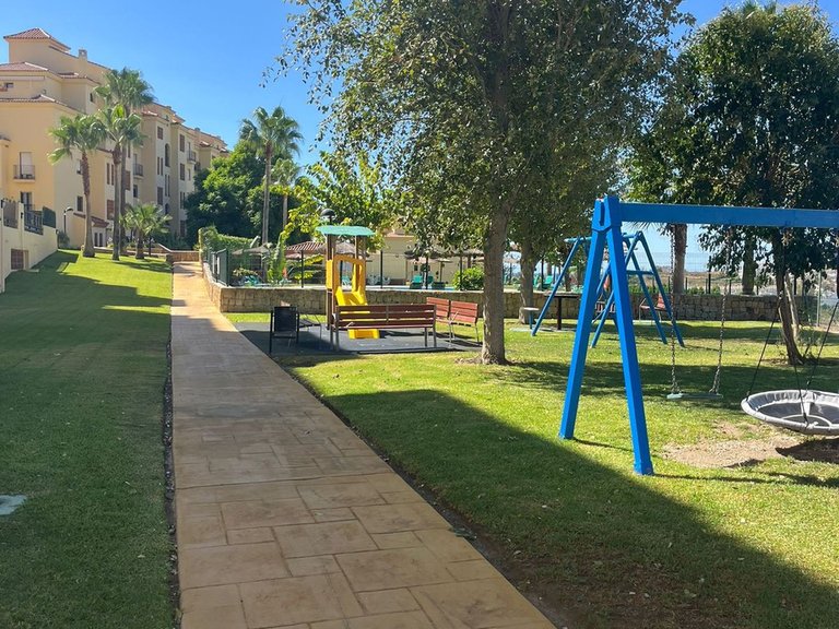 Apartment for Sale in Costa del Sol, Selwo, Malaga 38