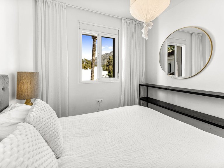 Apartment for Sale in Nueva Andalucía, Malaga 9