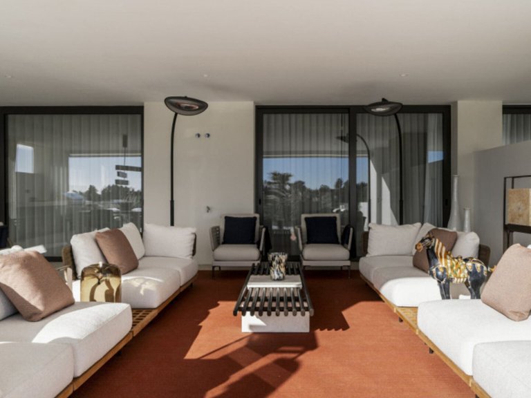 Villa for Sale in The Golden Mile, Malaga 22