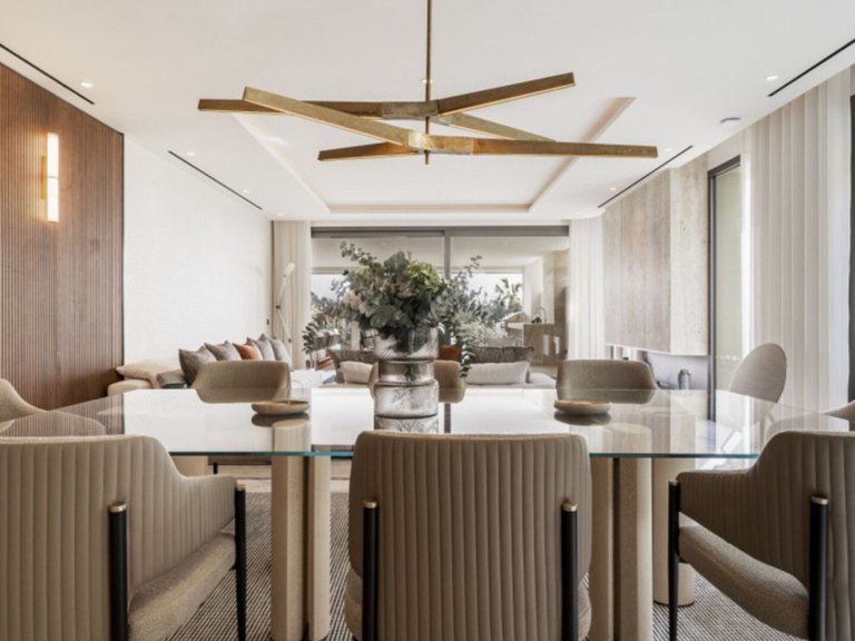 Villa for Sale in The Golden Mile, Malaga 9