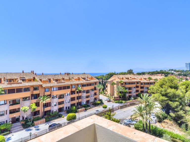 Apartment for Sale in Bahía De Marbella, Malaga 33