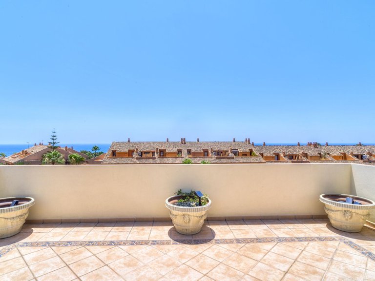 Apartment for Sale in Bahía De Marbella, Malaga 4