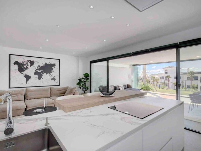 Apartment for Sale in Estepona, Malaga 10