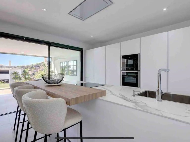 Apartment for Sale in Estepona, Malaga 11