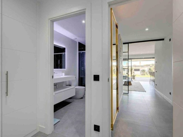 Apartment for Sale in Estepona, Malaga 16