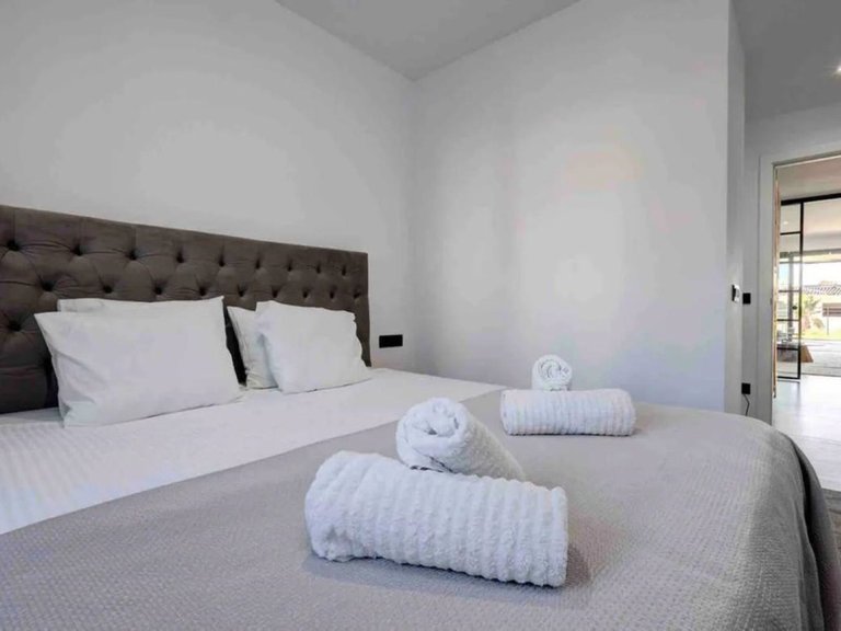 Apartment for Sale in Estepona, Malaga 18