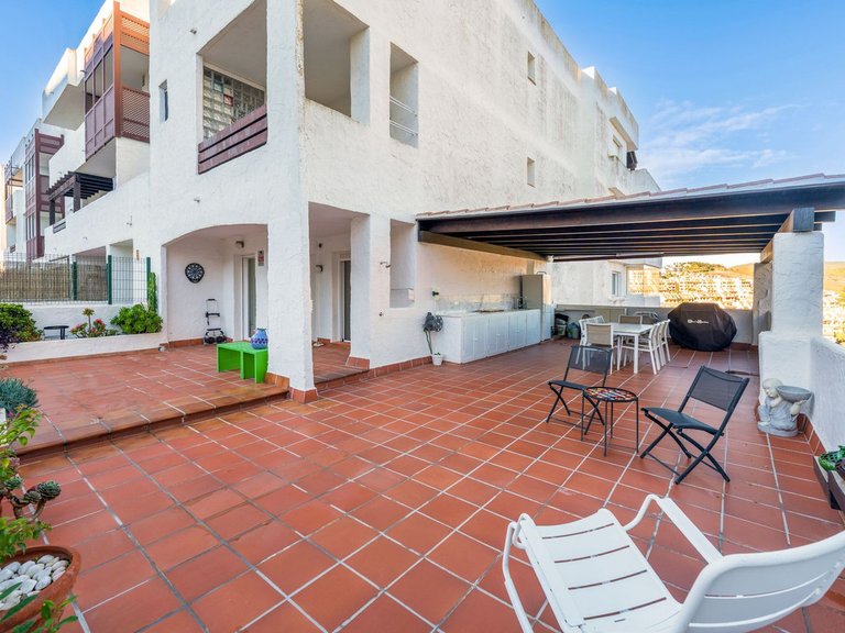 Apartment for Sale in La Duquesa, Malaga 29