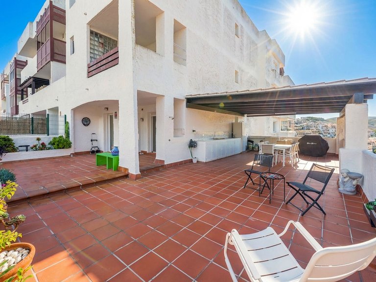 Apartment for Sale in La Duquesa, Malaga 33