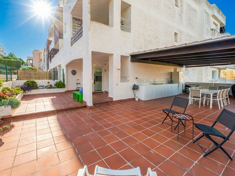 Apartment for Sale in La Duquesa, Malaga 6