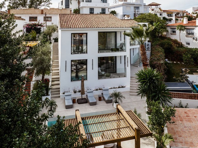 Villa for Sale in Puerto Banús, Malaga 1