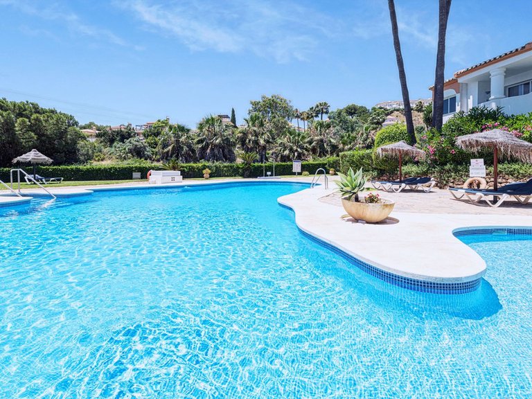 Apartment for Sale in Calahonda, Malaga 16