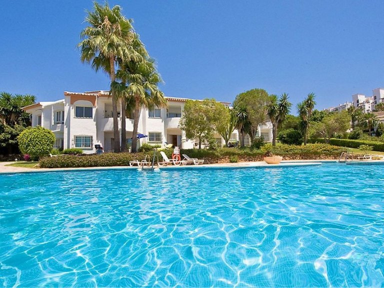 Apartment for Sale in Calahonda, Malaga 17