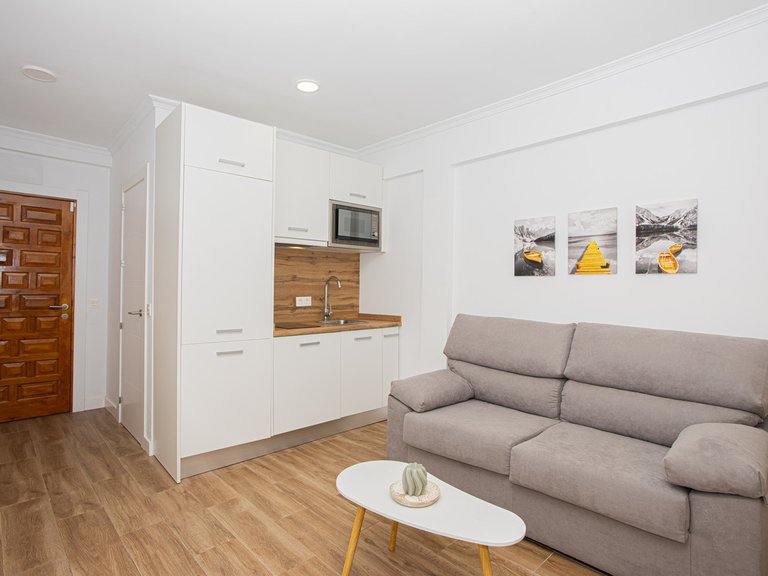 Apartment for Sale in Nueva Andalucía, Malaga 1