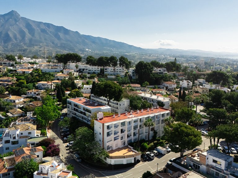 Apartment for Sale in Nueva Andalucía, Malaga 15