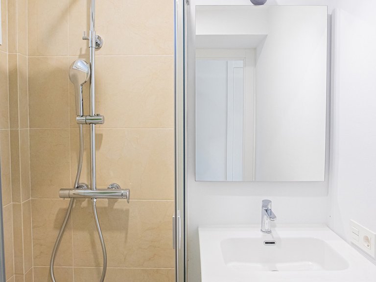 Apartment for Sale in Nueva Andalucía, Malaga 8