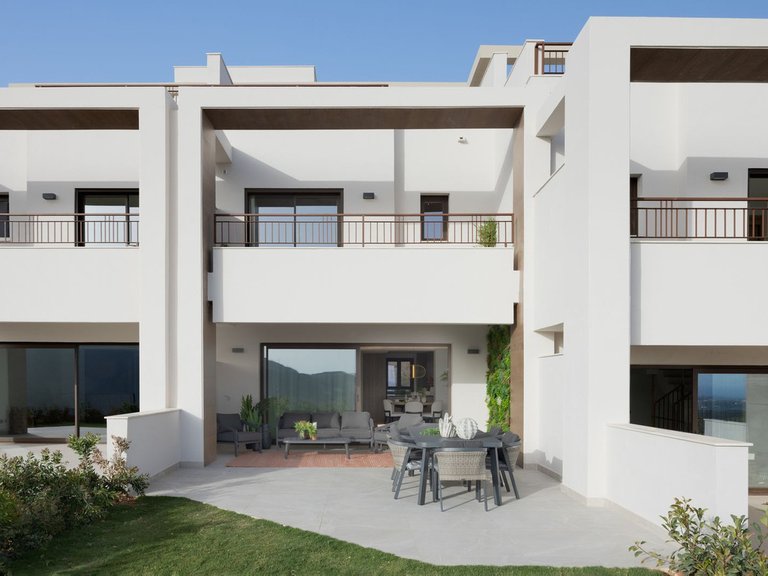 Town House for Sale in Istán, Malaga 35