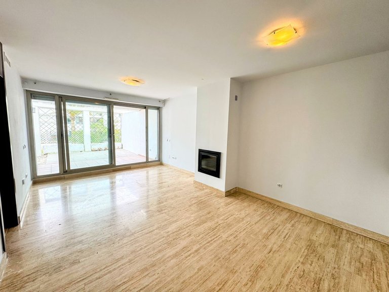 Apartment for Sale in La Cala De Mijas, Malaga 2