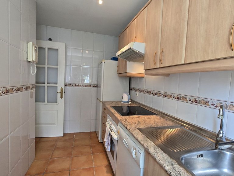 Apartment for Sale in Nueva Andalucía, Malaga 11
