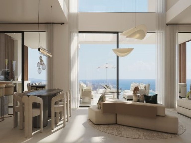 Villa for Sale in New Golden Mile, Malaga 14