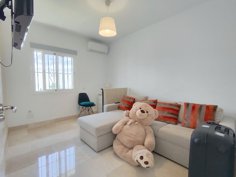 Villa for Sale in Estepona, Malaga 12