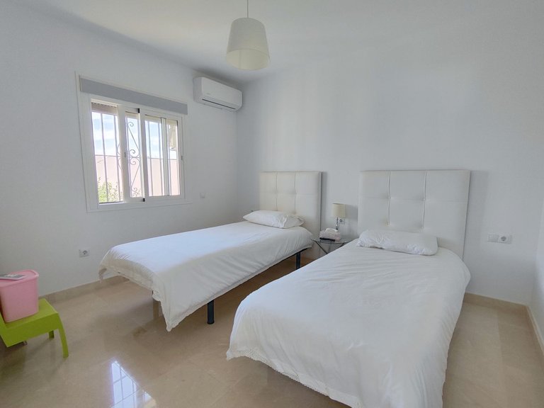 Villa for Sale in Estepona, Malaga 17