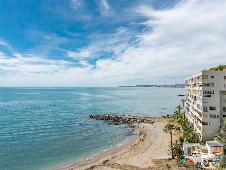 Apartment for Sale in Costa del Sol, Benalmadena Costa, Malaga 1