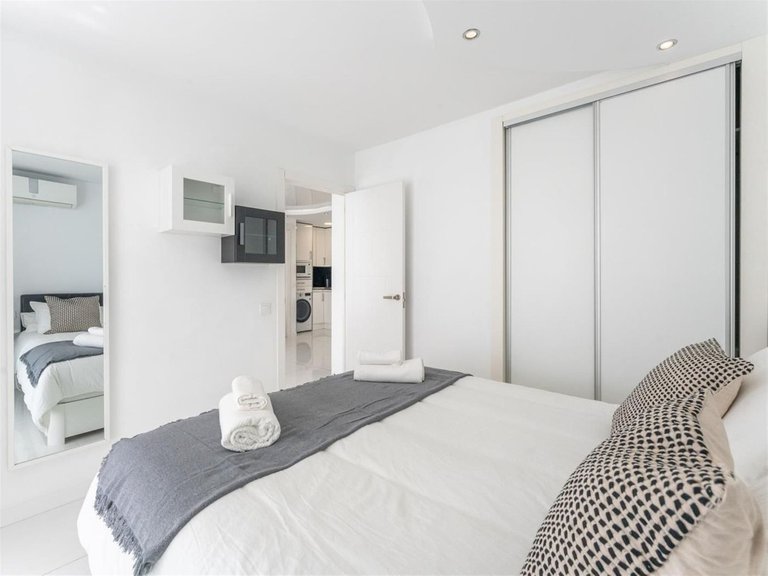 Apartment for Sale in Costa del Sol, Benalmadena Costa, Malaga 13