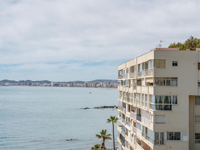 Apartment for Sale in Costa del Sol, Benalmadena Costa, Malaga 3