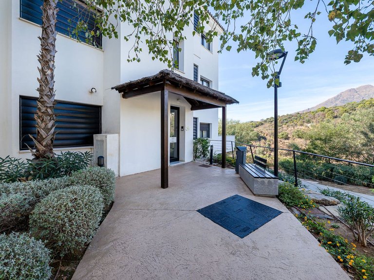 Apartment for Sale in Costa del Sol, Estepona, Malaga 24