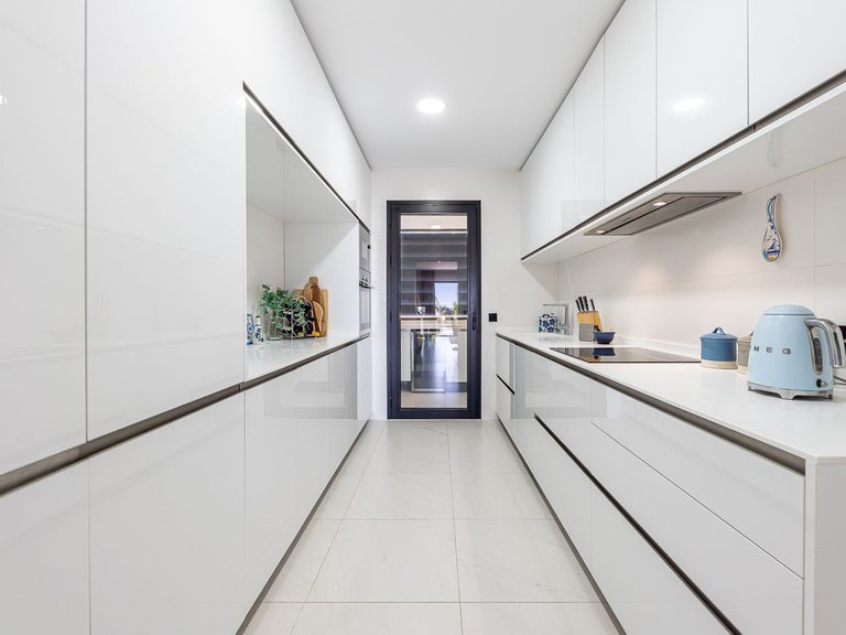 Apartment for Sale in Costa del Sol, Estepona, Malaga 7