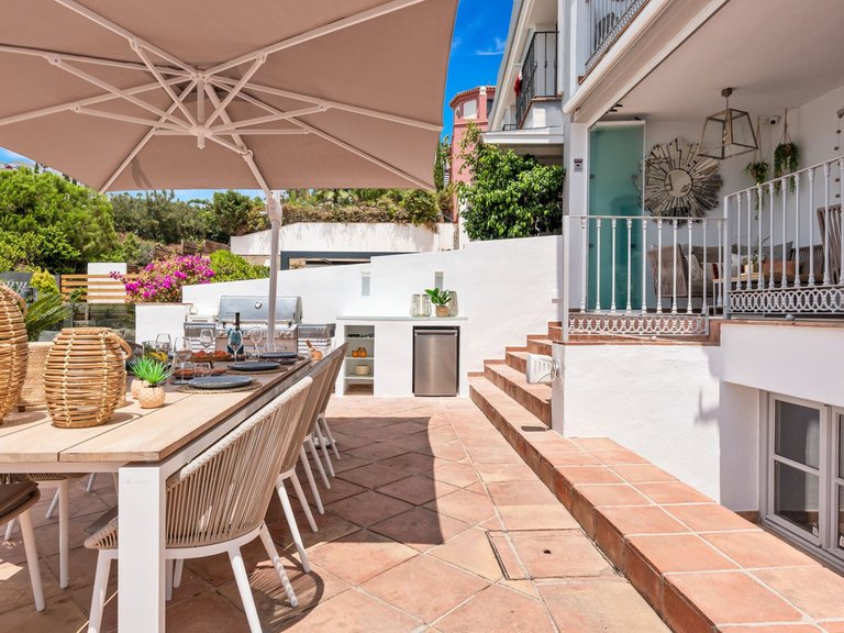 Villa for  in La Heredia, Malaga 28