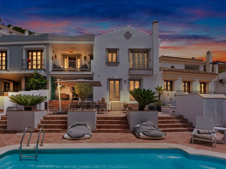 Villa for  in La Heredia, Malaga 40