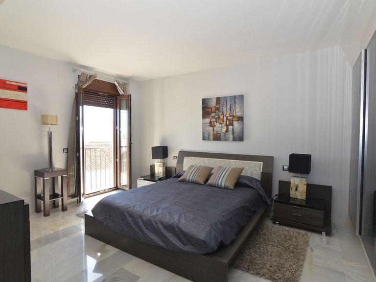 Apartment for Sale in Puerto Banús, Malaga 18